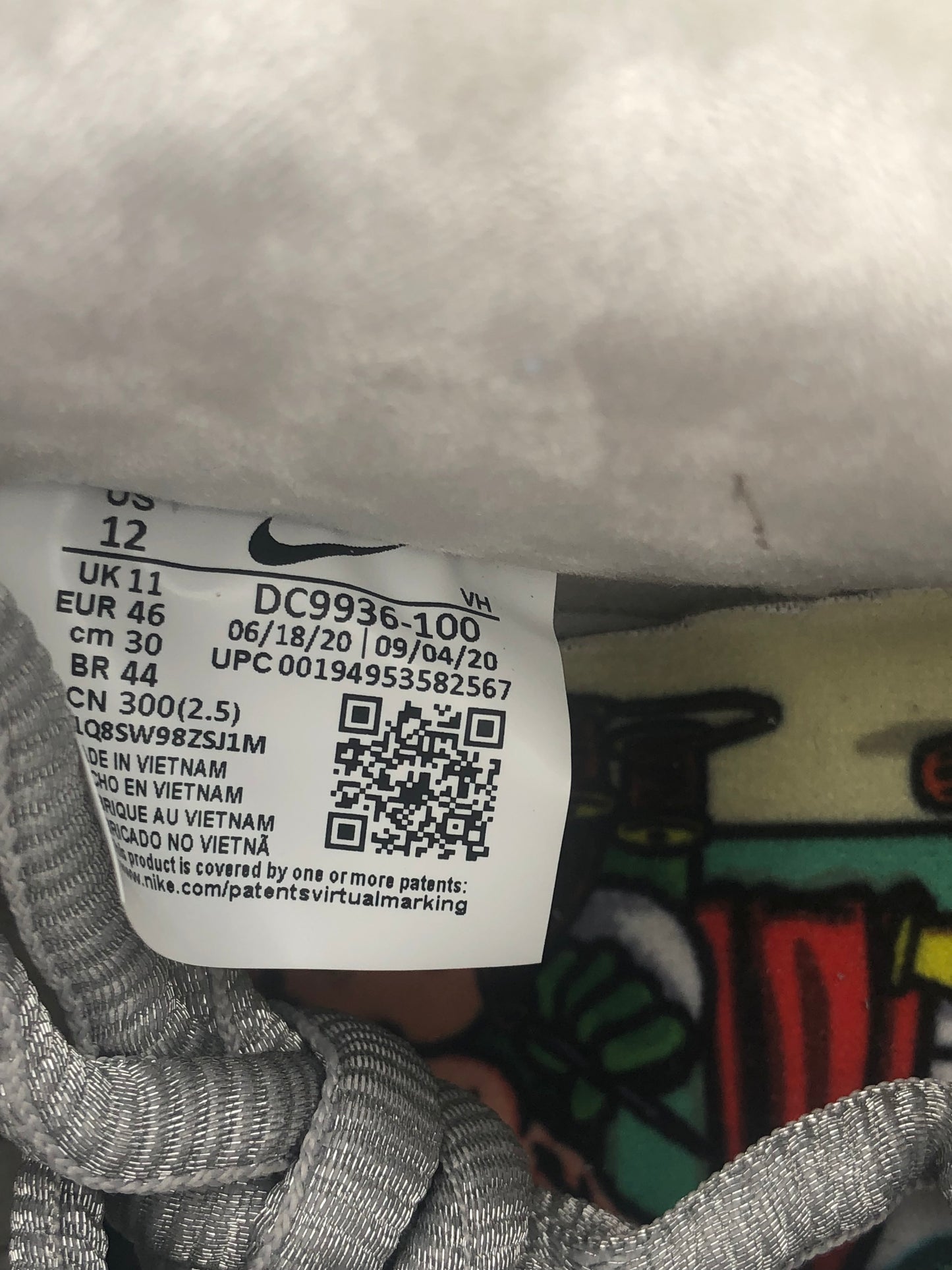 SB DUNK LOW 'SEAN CLIVER' SIZE 12