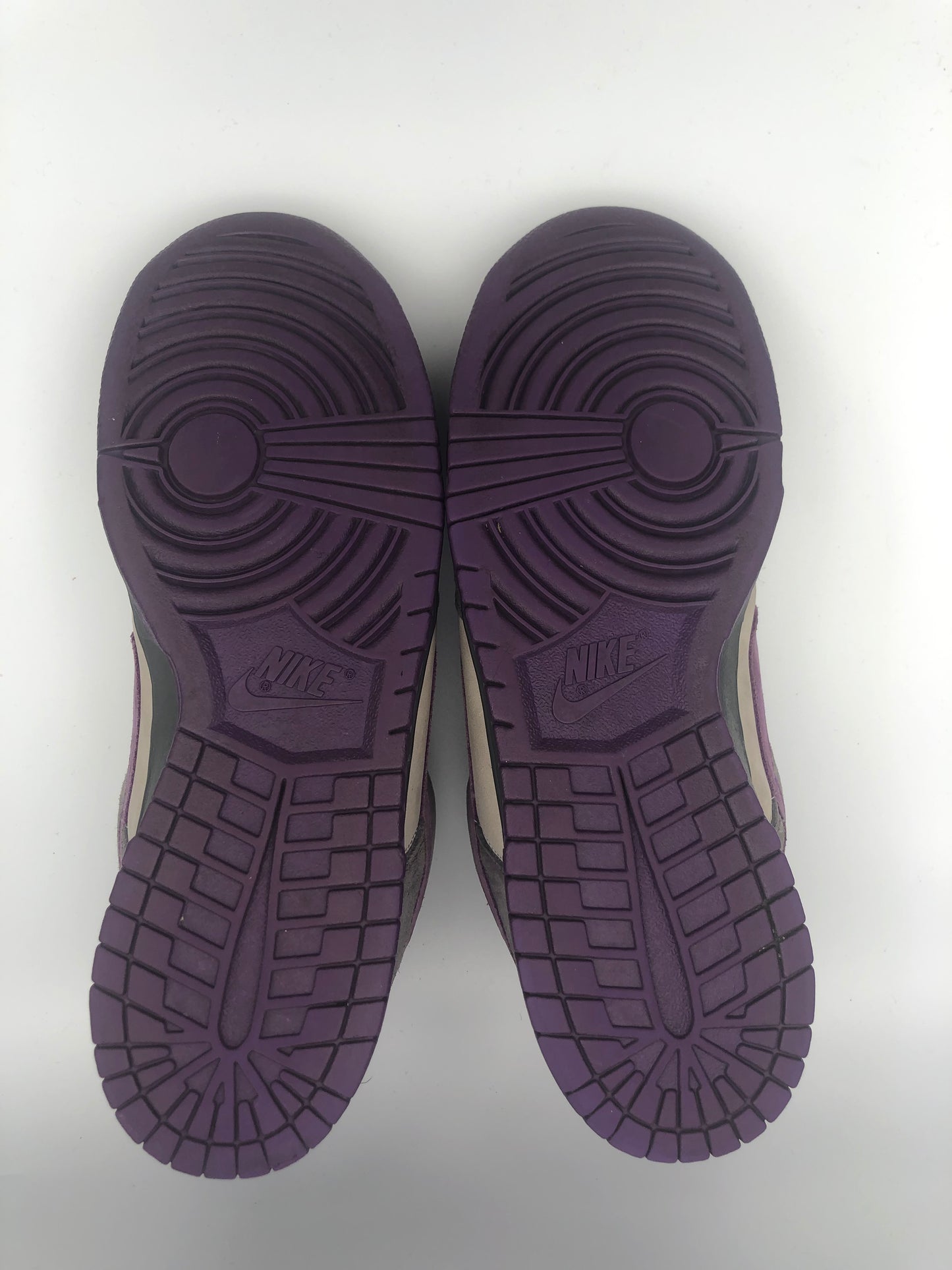 SB DUNK LOW 'PURPLE PIGEON' SIZE 12