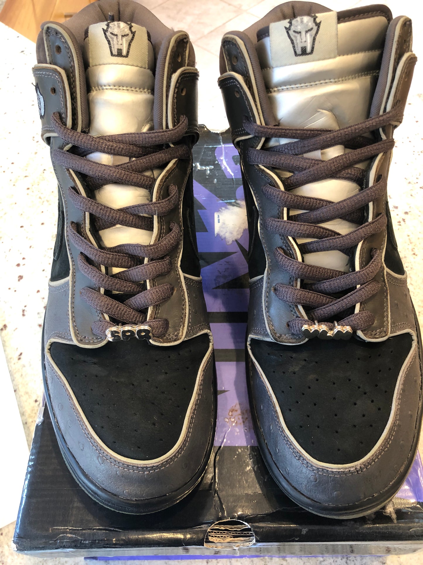 SB DUNK HIGH  'MF DOOM' SIZE 12