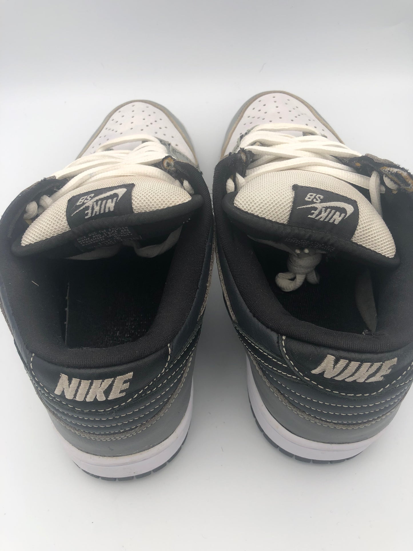 SB DUNK LOW 'LUNAR ECLIPSE WEST' SIZE 10.5