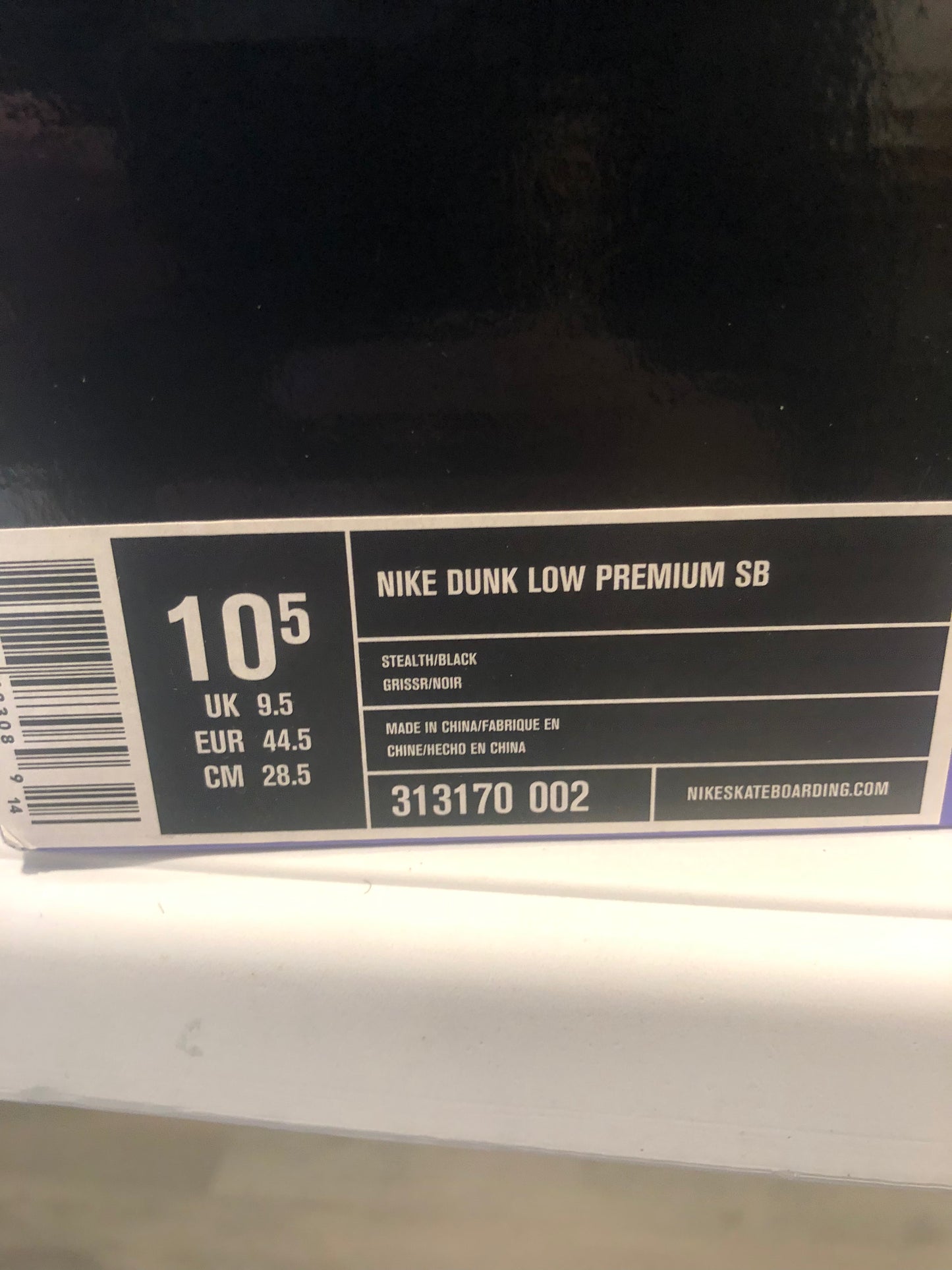 SB DUNK LOW 'LUNAR ECLIPSE WEST' SIZE 10.5